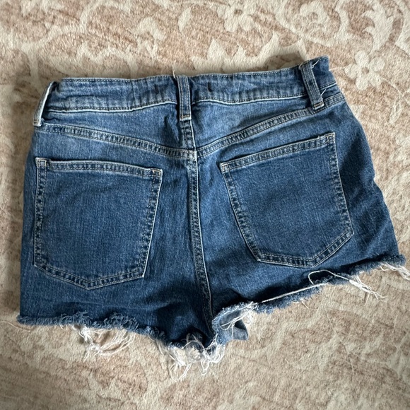 Willow + root shorts - Picture 2 of 3